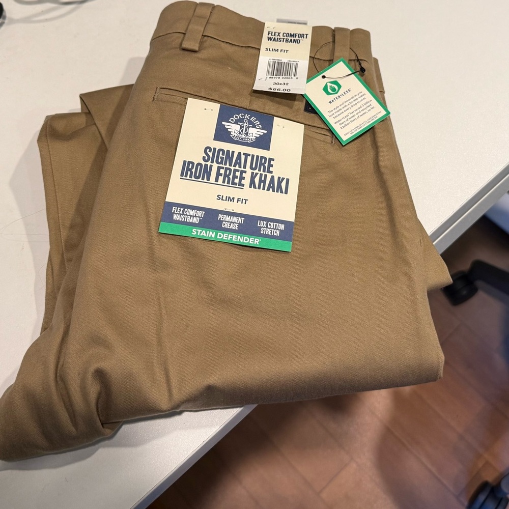 Dockers Tan Chinos Classic Style Iron Free